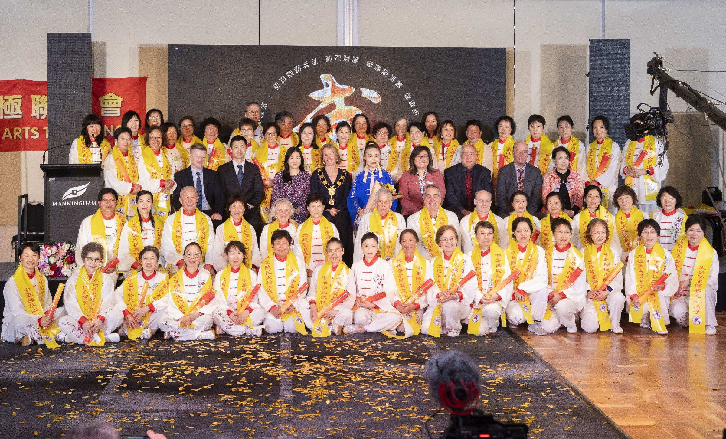 A group photo of masters and apprentices in a local Tai Chi class in Melbourne Australia