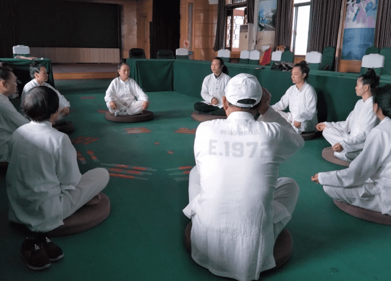 Teacher wendy is in Mount Wudang